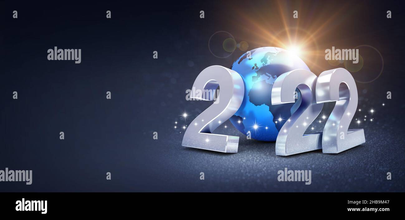 Happy New Year 2022 biglietto d'auguri : numeri di data argentata con un globo di terra blu, brillante su sfondo nero - illustrazione 3D Foto Stock