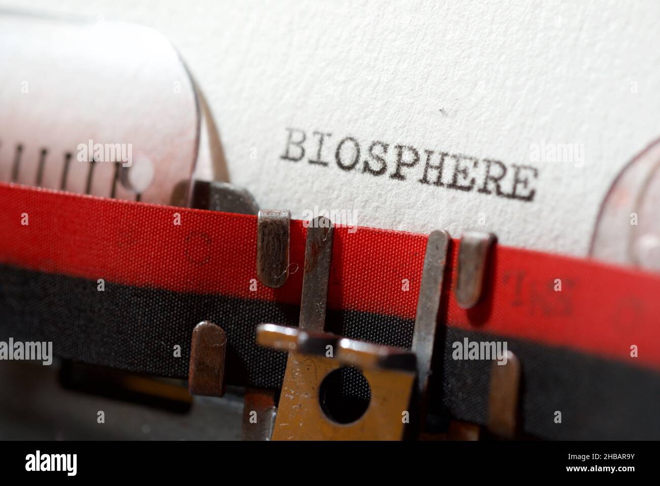 La parola biosfera scritta con una macchina da scrivere. Foto Stock