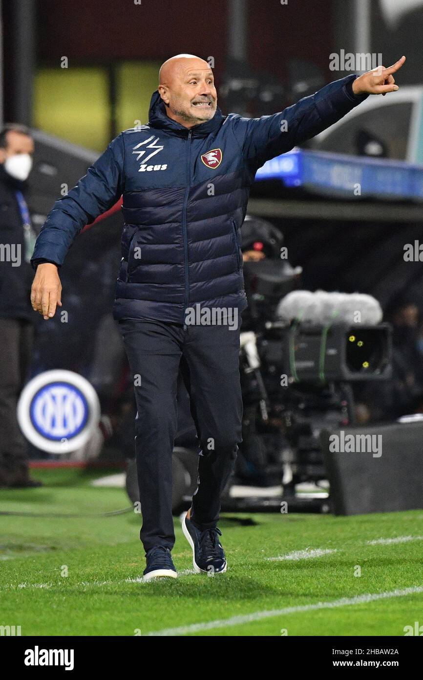 Stadio Arechi, Salerno, Italia, 17 dicembre 2021, Stefano Colantuono, allenatore di Salernitana, durante gli USA Salernitana vs Inter - FC Internazionale - Foto Stock