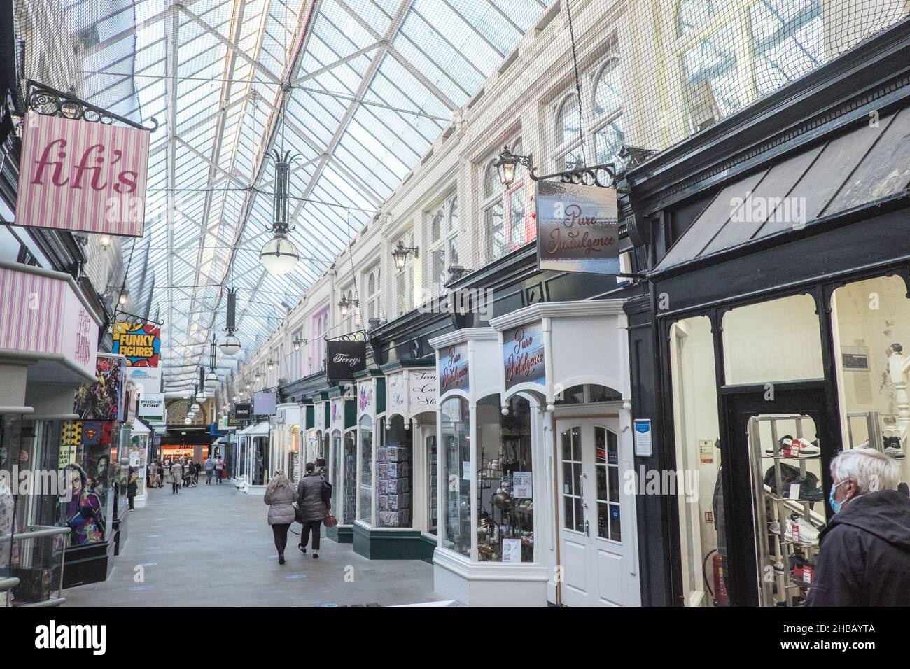 Makinson Arcade,negozio,negozi,vendita al dettaglio,negozi,le Gallerie,Market Place,Wigan,city,centre,circoscrizione,di,Greater Manchester,North West,England,nord,nord,inglese,GB,Gran,Gran Bretagna,Gran Bretagna,Regno Unito,Regno Unito,Europa,europeo Foto Stock