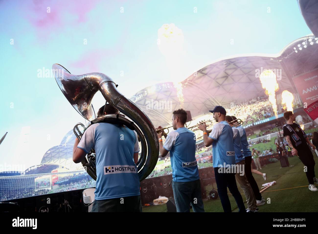 Melbourne, Australia, 18 dicembre 2021. La Melbourne City Band suona prima della partita durante il round 5 Della Partita di calcio A-League tra il Melbourne City FC e la Melbourne Victory all'AAMI Park il 18 dicembre 2021 a Melbourne, Australia. Credit: Dave Hewison/Speed Media/Alamy Live News Foto Stock