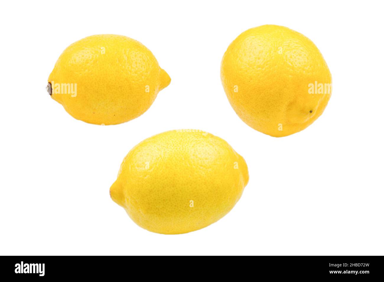 Limone isolato su sfondo bianco. Spazio per test o design. Foto Stock