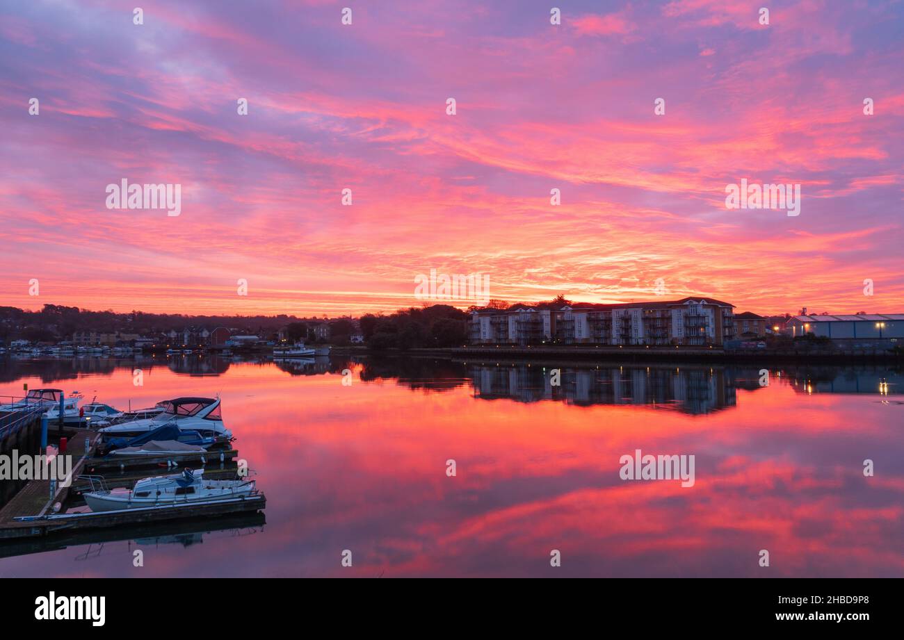 Alba sul fiume Itchen a St Denys, Southampton Regno Unito Foto Stock