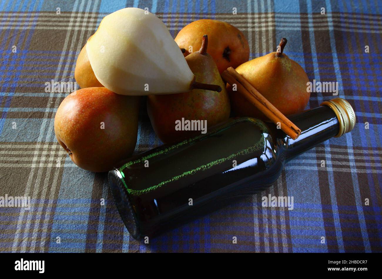 Ingredienti di pere in camicia Foto Stock