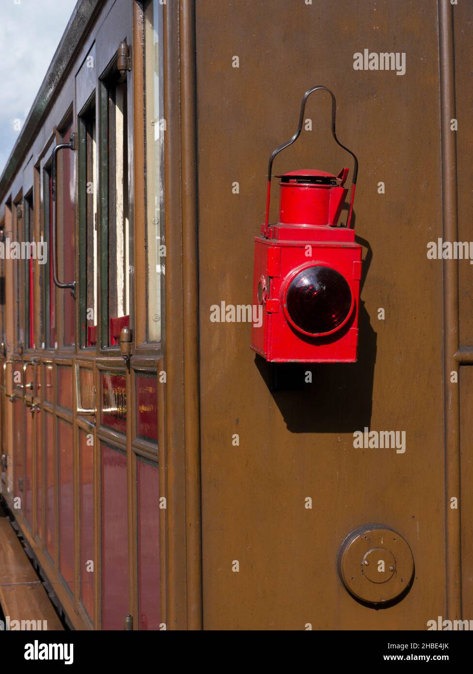 Fanalino di coda vintage sulla parte posteriore del treno Foto Stock