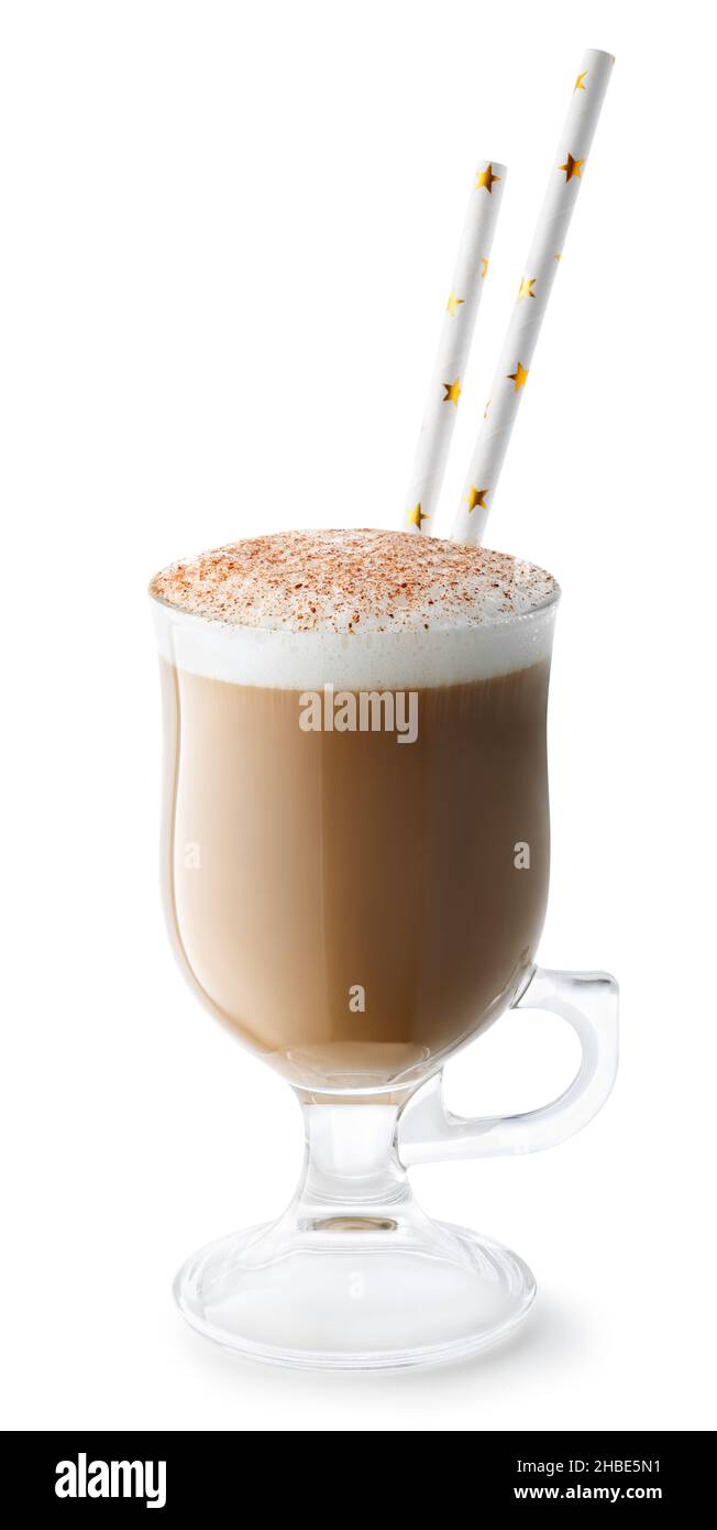 latte di caffè con schiuma di latte in una tazza di vetro isolata Foto Stock