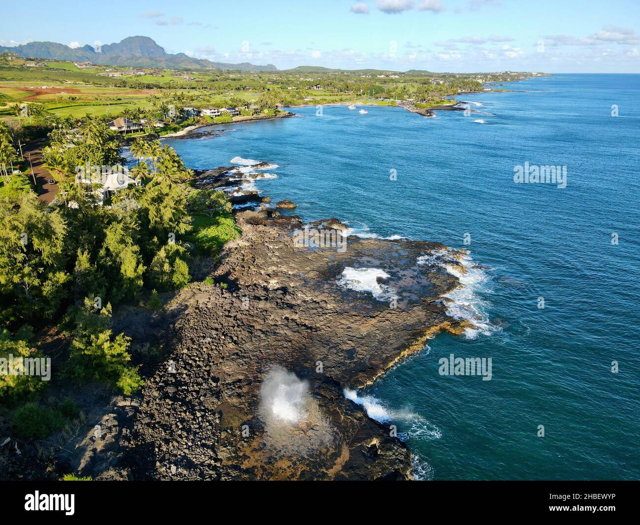 Immagine di drone del Corno d'Spouting vicino a Poipu su Kauai Foto Stock