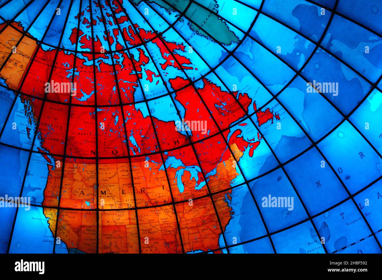Una mappa in vetro colorato del Nord America Foto Stock