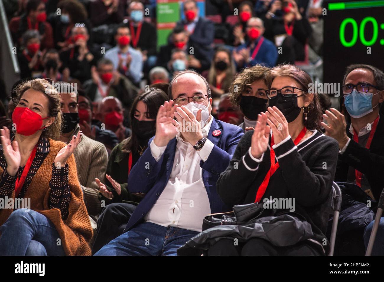 Barcellona, Catalogna, Spagna. 19th Dic 2021. Miquel Iceta (L), Presidente del PSC, Partito Socialista di Catalogna è visto nel congresso del suo partito in Catalogna.Pedro Sanchez, Presidente del Governo di Spagna ha chiuso questa domenica il Congresso straordinario ''Governar Catalunya, som-hi'' (governare la Catalogna, qui siamo) del suo partito in Catalogna, PSC (Partito socialista di Catalogna), rivolgendosi alla ratifica del leader socialista al Parlamento della Catalogna, Salvador Illa, in qualità di primo segretario del partito, e con il quale il CPS vuole affermarsi come alternativa a Gov Foto Stock