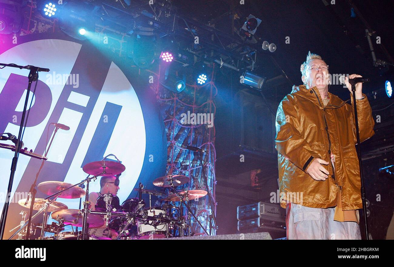 Johnny Lydon of Public Image Limited si esibisce a Heaven, Londra Foto Stock