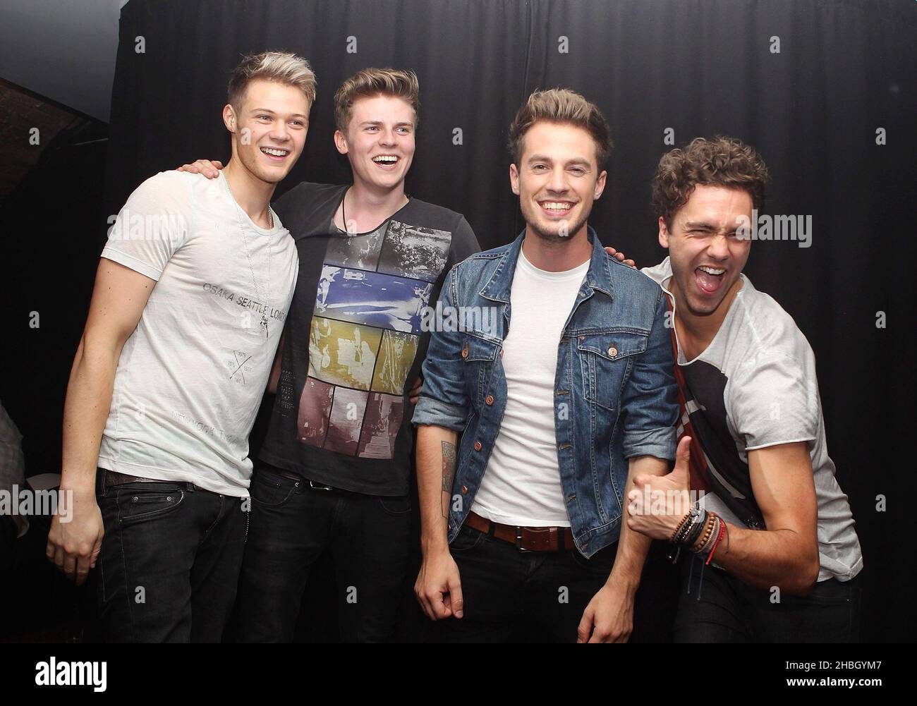 Ryan Fletcher, Andy Brown, Joel Peat e Adam Pitts di Lawson backstage al G-A-Y Heaven di Londra. Foto Stock