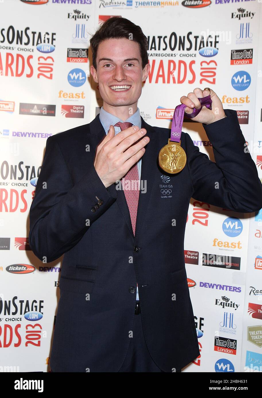 Peter Wilson Olympic Gold Medalist Sport Shooter al Whatsonstage Awards al Palace Theatre di Londra. Foto Stock