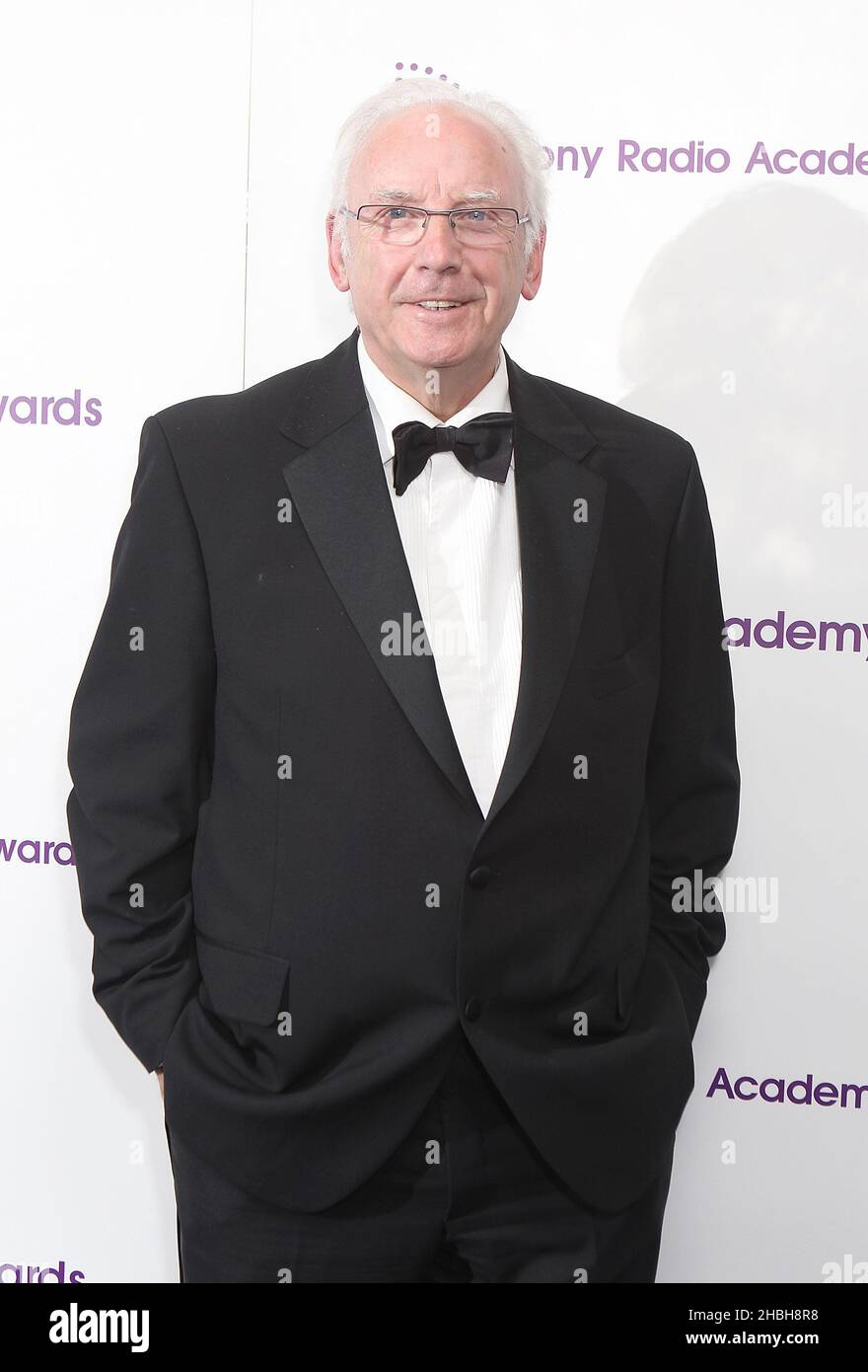 Pete Waterman partecipa ai Sony radio Academy Awards al Grosvenor House Hotel di Londra. Foto Stock