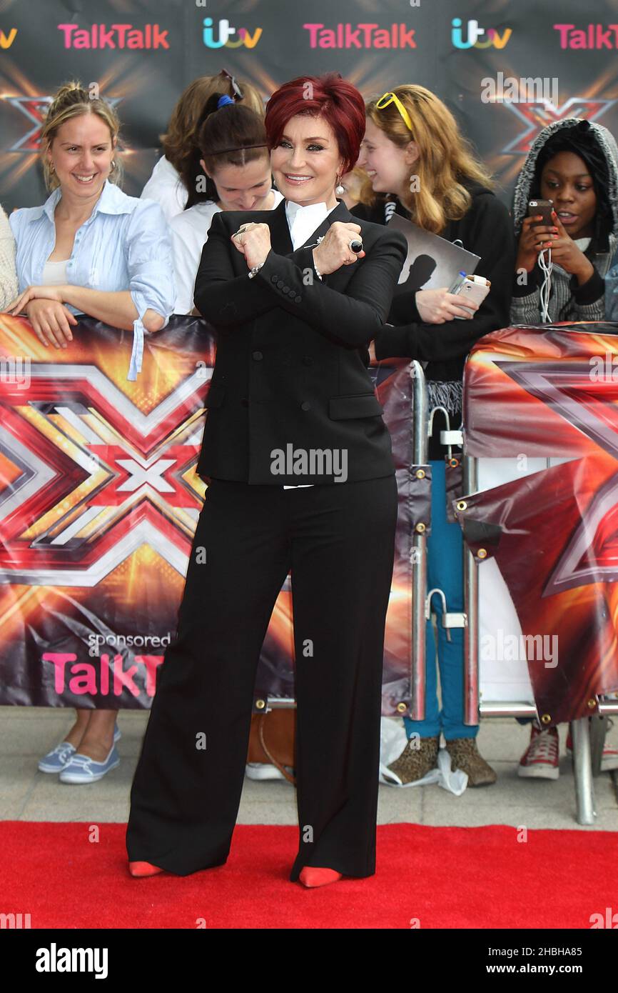Sharon Osbourne arriva all'X Factor Judges Photocall a Excel, Londra Foto Stock