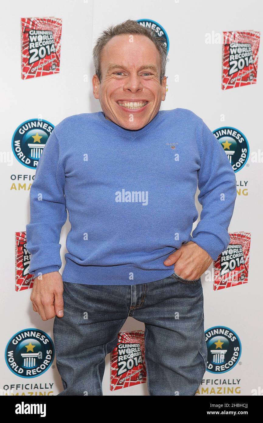 Warwick Davis partecipa al Guinness Book of Records 2014 Launch Party a One Marylebone a Londra. Foto Stock