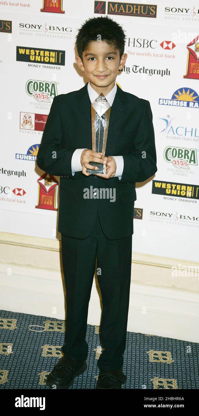Nikhil Rawal (Sunrise radio Young Sports Personality of the Year) al Sony Entertainment Television Asian Sports Personality of the Year Awards al London Hilton. Foto Stock