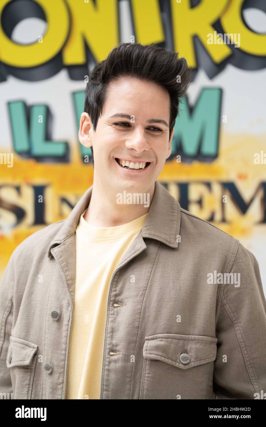 Roma, Italia, 20 dicembre 2021 - Luì, stage name di Luigi Calagna, del duo 'me contro te' partecipa alla fotocall del film 'me contro te - Persi nel tempo. Credits: Luigi de Pompeis/Alamy Live News Foto Stock