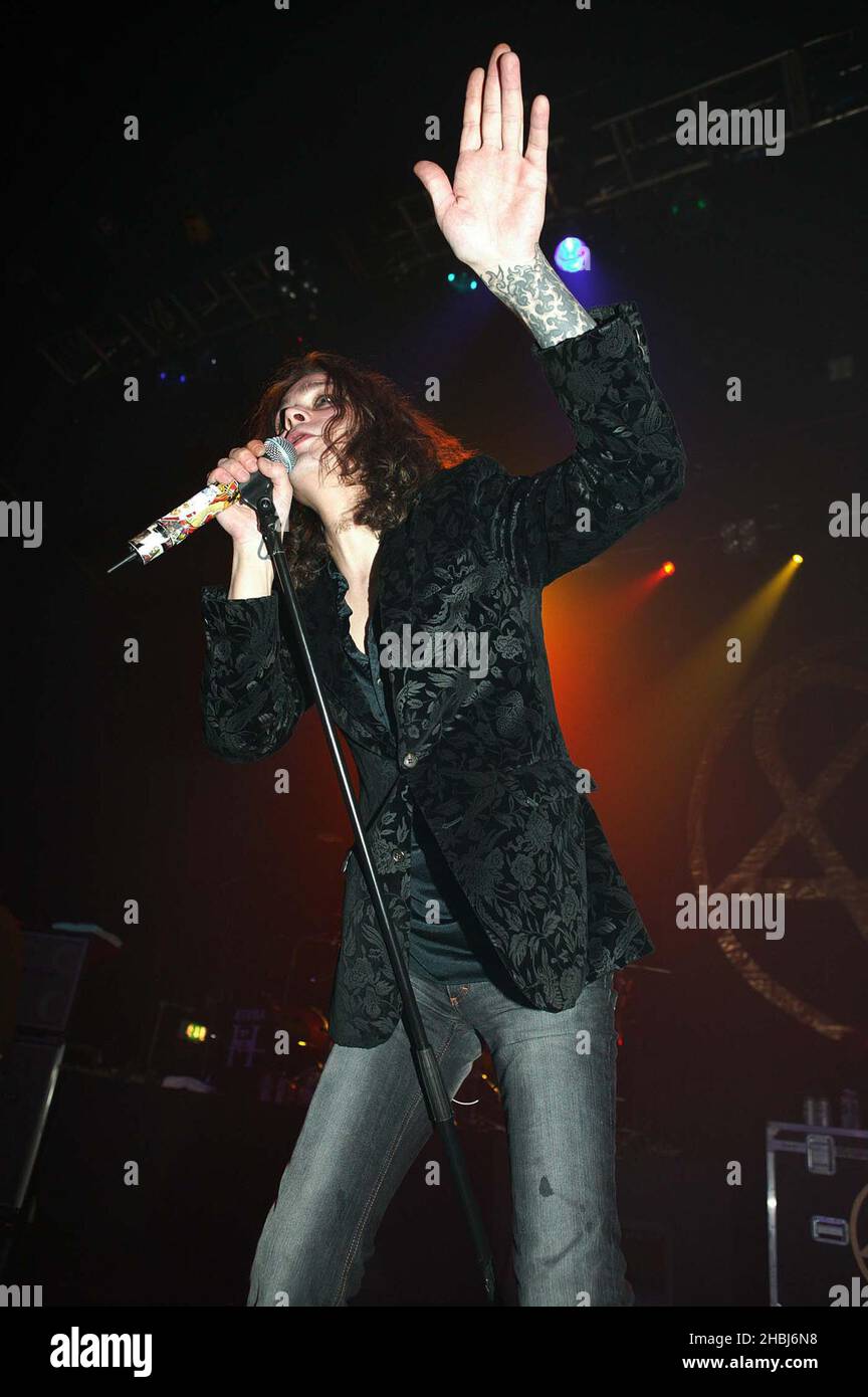 Il gruppo finlandese Goth Rock si esibirà in concerto presso l'Astoria di Londra. Cantante Ville valo. Foto Stock