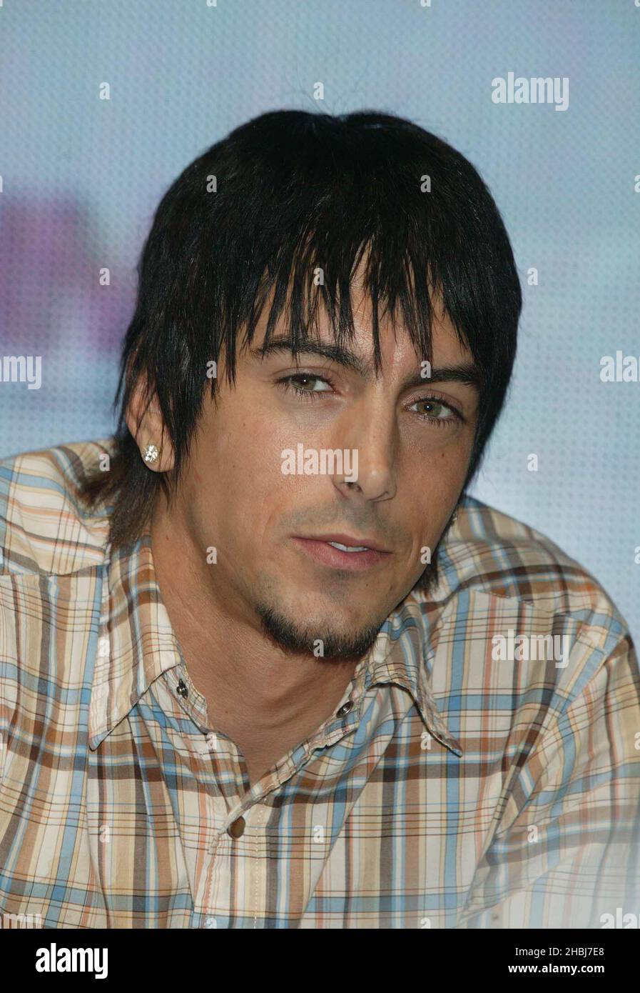 Ian Watkins di Pontypridd, i Lost Profhets celebrano l'uscita del loro secondo album, Start Something, con una sessione di firma. Foto Stock