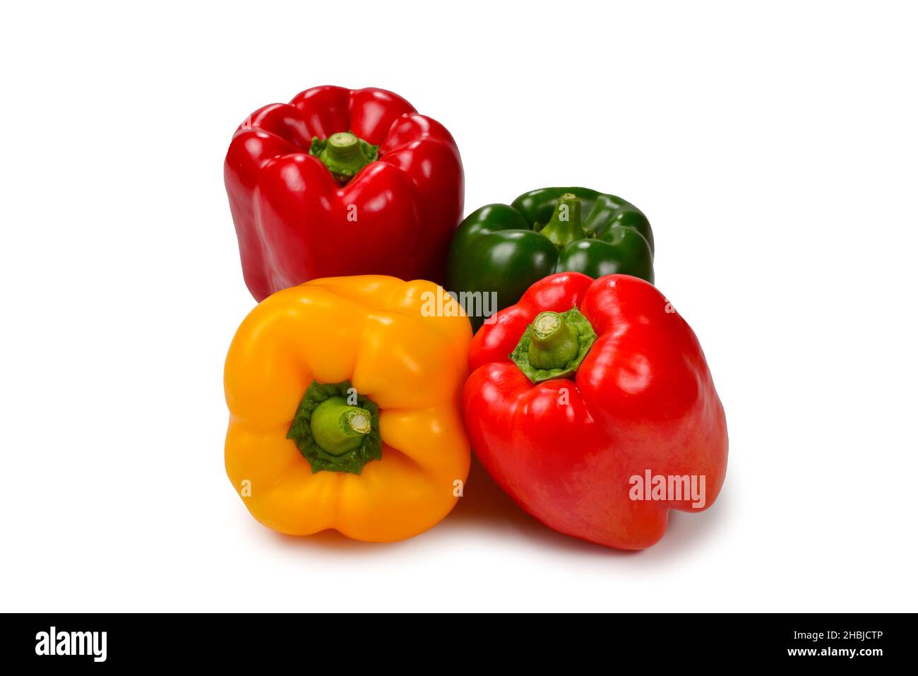 Gruppo di peperoni isolati su sfondo bianco. Foto Stock