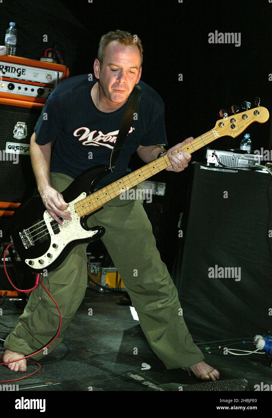 Norman Cook suona con la sua band Johnny Quality in stand-alone dopo il tour del mese scorso "biglietto di sola andata per Palookaville", promuovendo l'uscita di ottobre del suo quarto album in studio "Palookaville", presso la Carling Academy Brixton il 26 novembre 2004 a Londra. Foto Stock