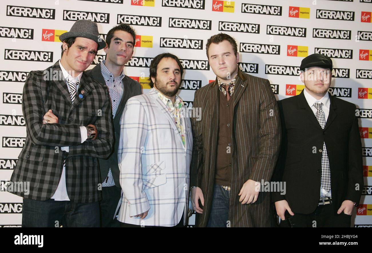 Nuovo trovato Glory arriva sul tappeto rosso al Kerrang Awards. Foto Stock