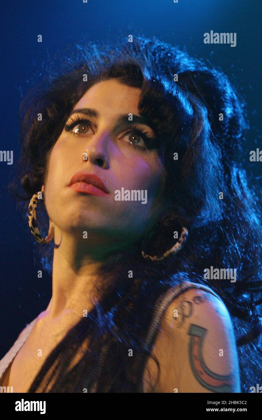 Amy Winehouse suona al Shepherd's Bush Empire il 28 maggio 2007 a Londra. Foto Stock