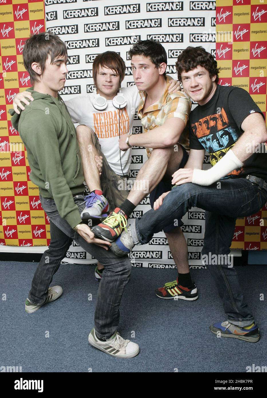 Entra a Shikari partecipando al Kerrang Day of Rock a Virgin Megastore, Londra Foto Stock