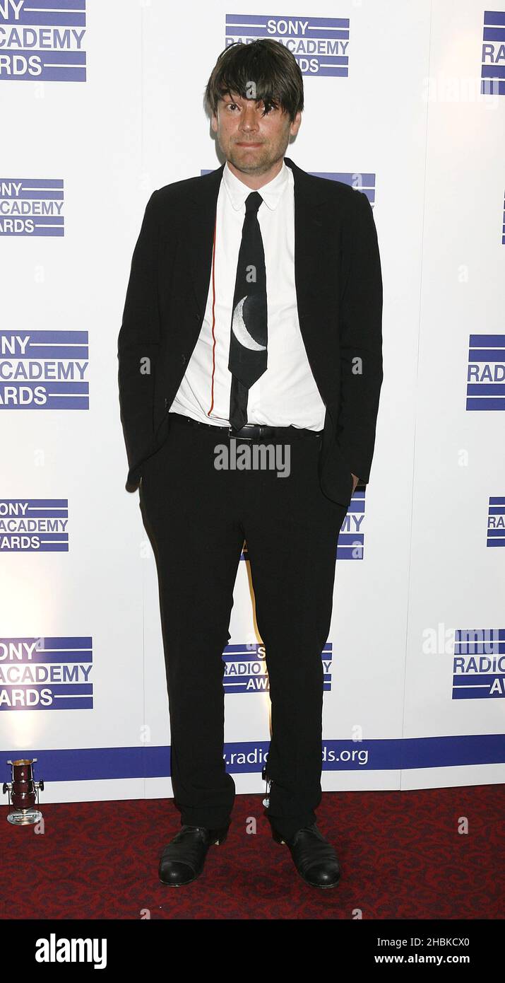 Alex James arriva per i Sony radio Academy Awards al Grosvenor House Hotel nel centro di Londra. Foto Stock