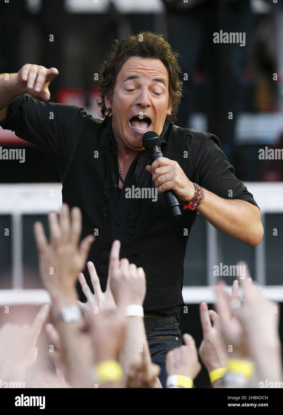 Bruce Springsteen suona in concerto allo Emirates Stadium, nel nord-est di Londra. Foto Stock