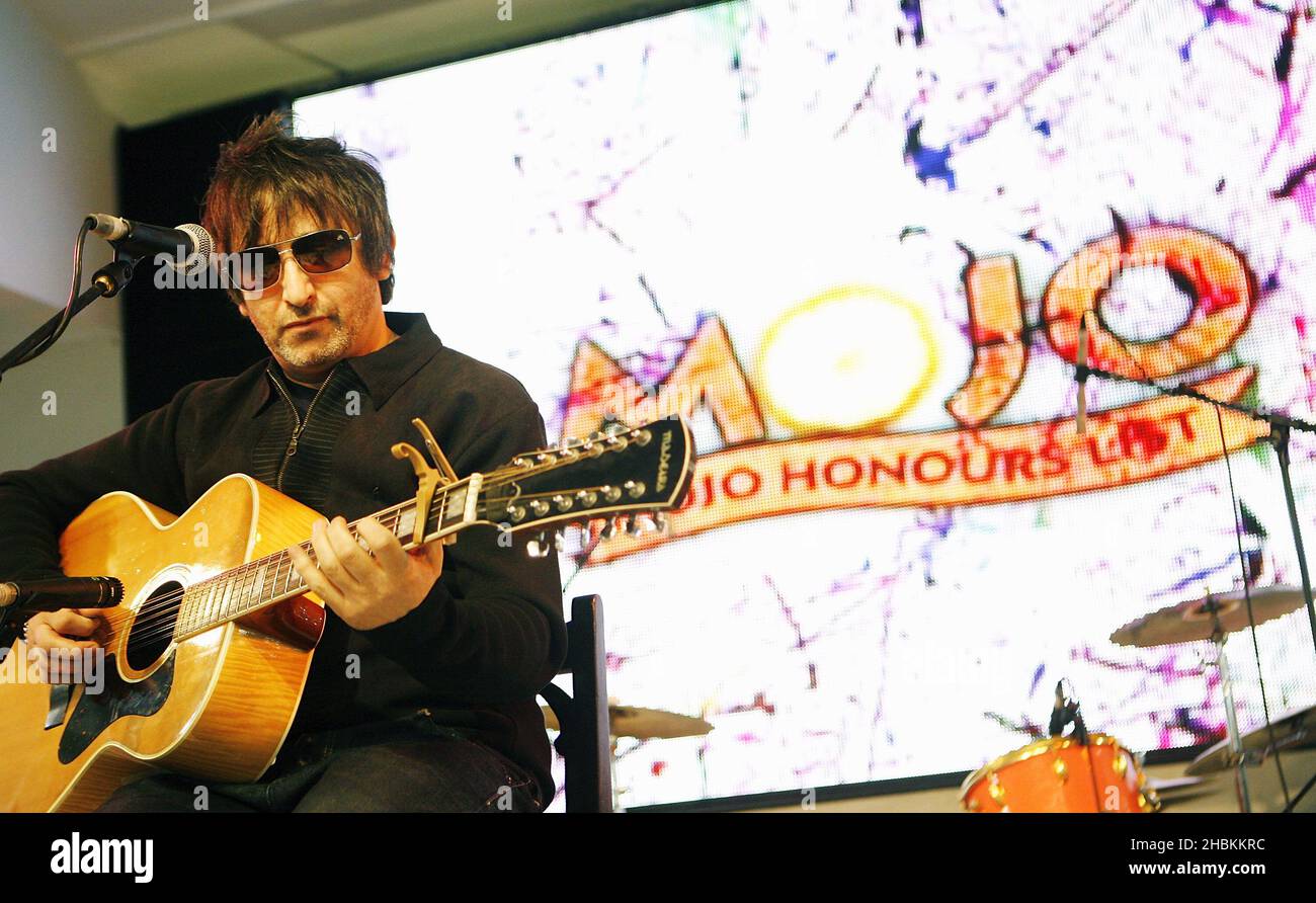 Ian Brodie si esibisce al Mojo Honors List Nominees 2009 alla HMV Oxford Street, Londra. Foto Stock