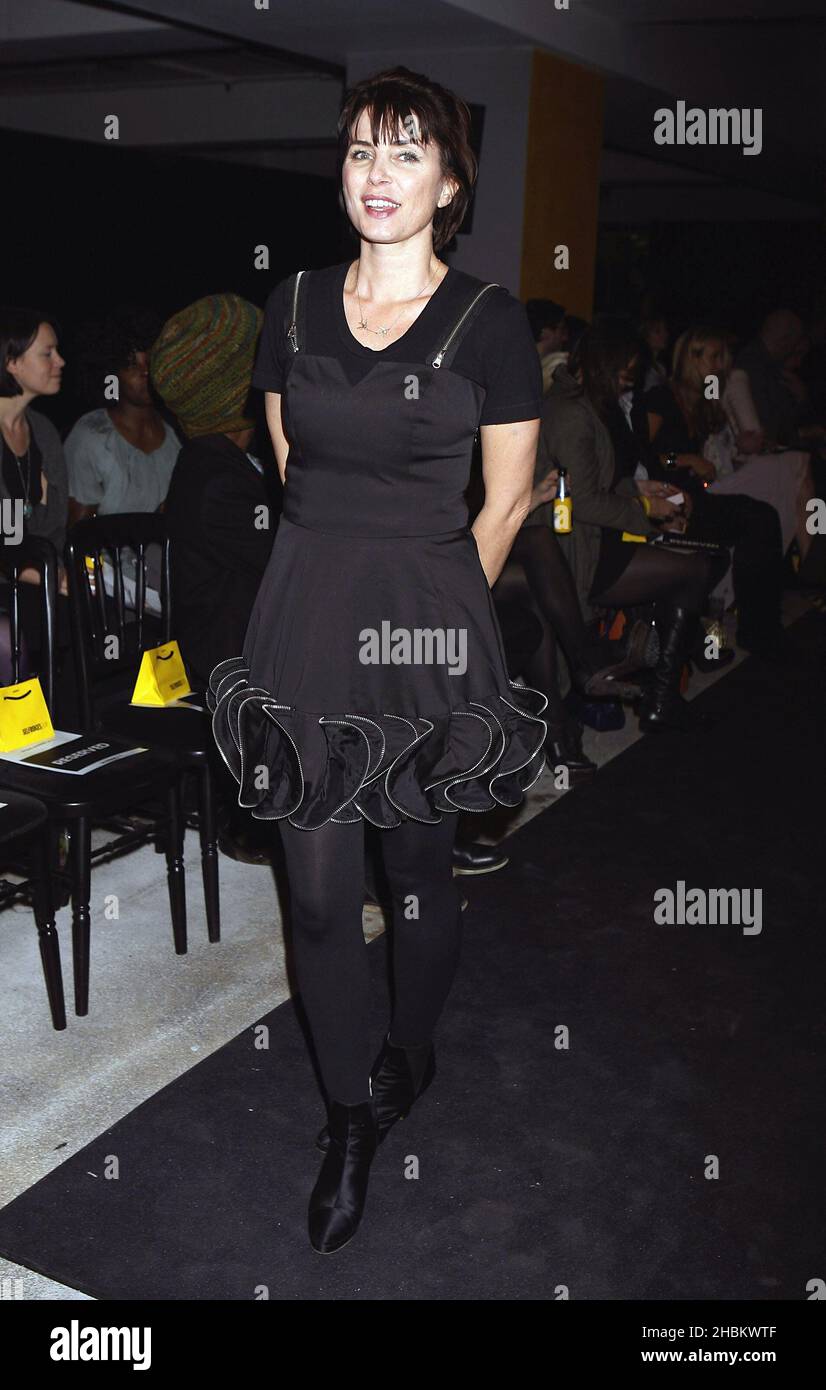 Sadie Frost all'Anglomania di Vivienne Westwood SS10 Catwalk Show a Selfridges in Oxford Street, Londra. Foto Stock