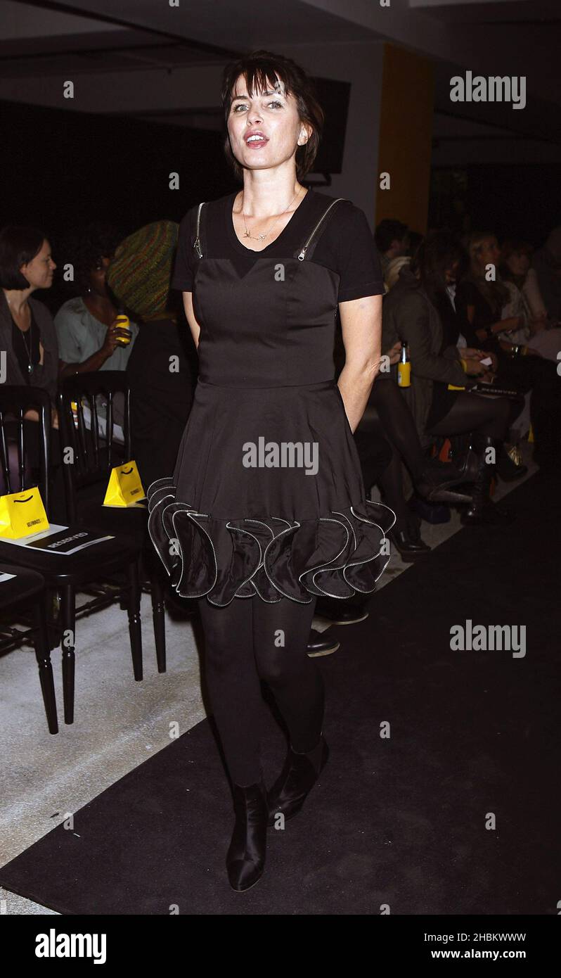 Sadie Frost all'Anglomania di Vivienne Westwood SS10 Catwalk Show a Selfridges in Oxford Street, Londra. Foto Stock