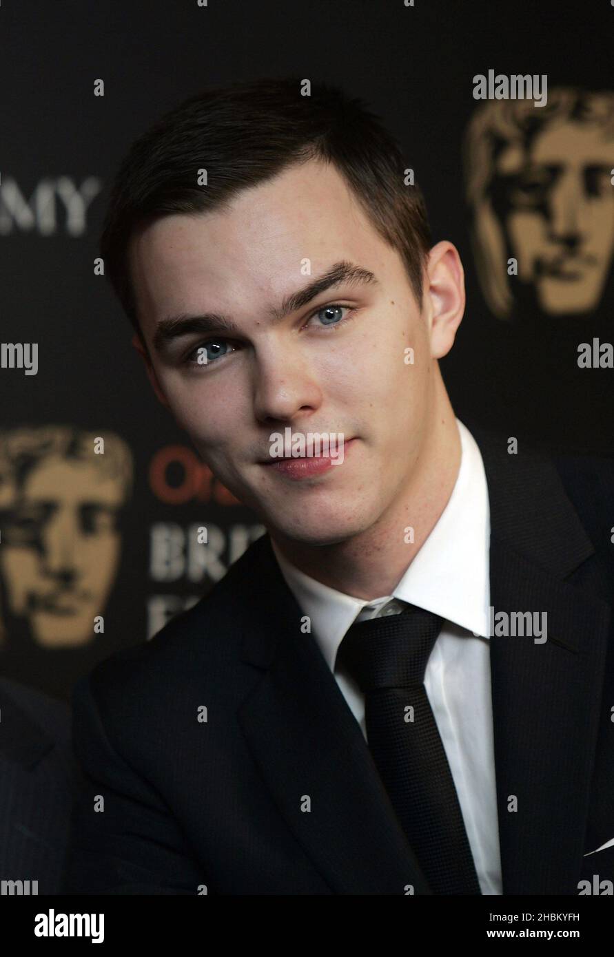 Il candidato Nicholas Hoult è visto all'annuncio delle nomine dell'Orange Rising Star Award presso la sede BAFTA di Piccadilly, Londra. Foto Stock