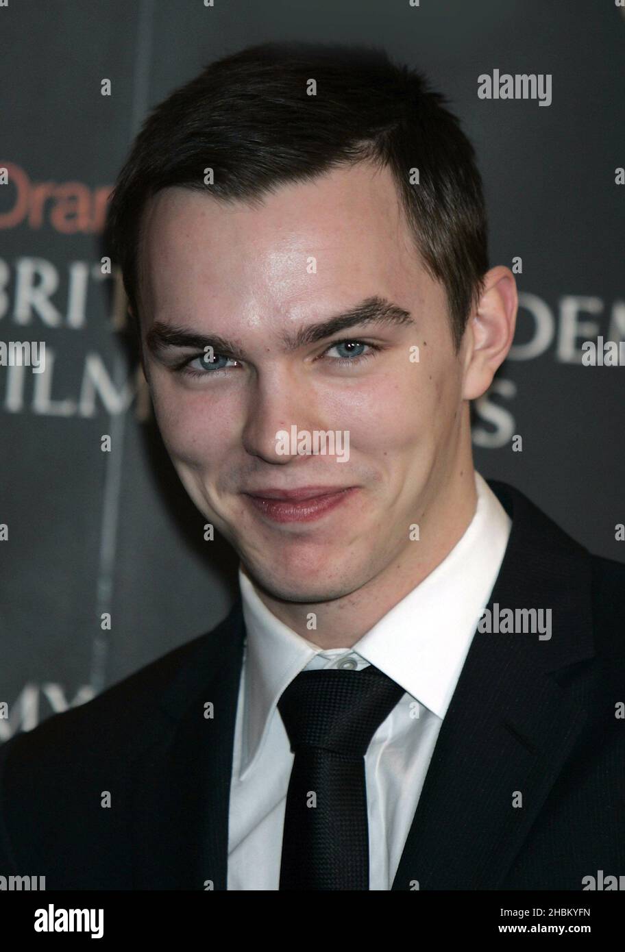 Il candidato Nicholas Hoult è visto all'annuncio delle nomine dell'Orange Rising Star Award presso la sede BAFTA di Piccadilly, Londra. Foto Stock
