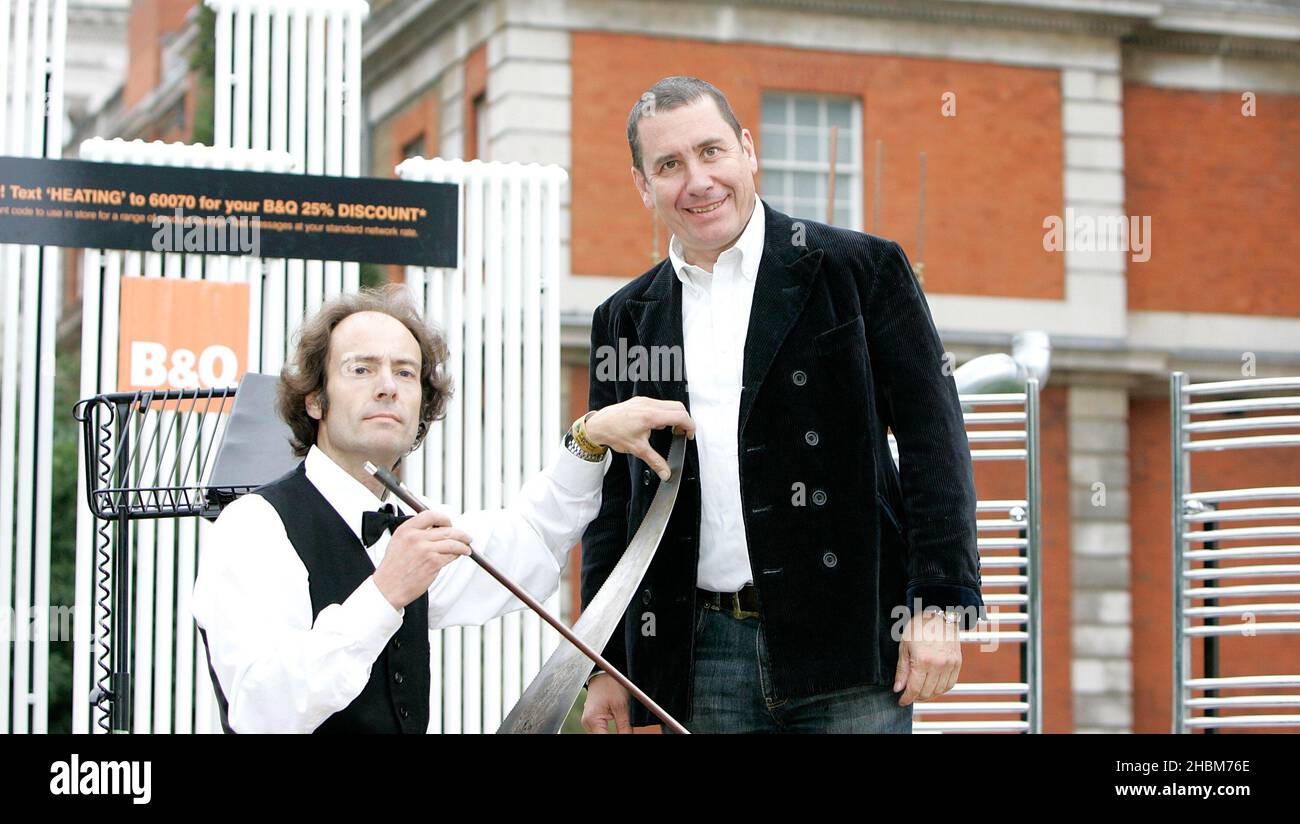 Jools Holland al 'A Garden Party to make a Difference' presso Clarence House, Gardens, Londra. Foto Stock