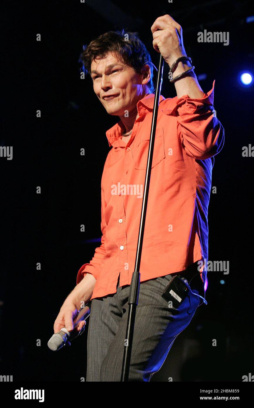 Morten Harket della Swedish Pop Band A-ha suona al Heaven di Londra Foto Stock
