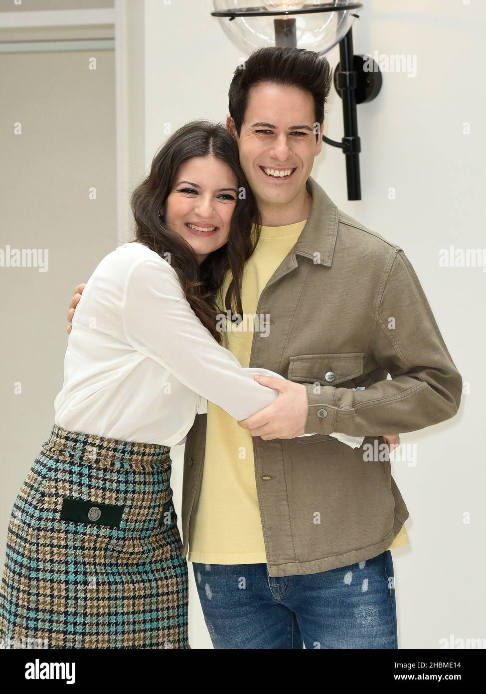 Italia, Roma, 20 Dicembre 2021 : Fotocall of the movie 'me contro te il film 3 - si nel tempo' nella foto: Luigi Calagna e Sofia Scalia, famosi youtubers italiani Foto © Fabio Mazzarella/Sintesi/Alamy Live News Foto Stock