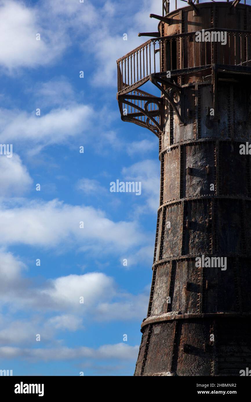 Old Metal Lighthouse sulla penisola di Gower, Galles, Gran Bretagna Foto Stock