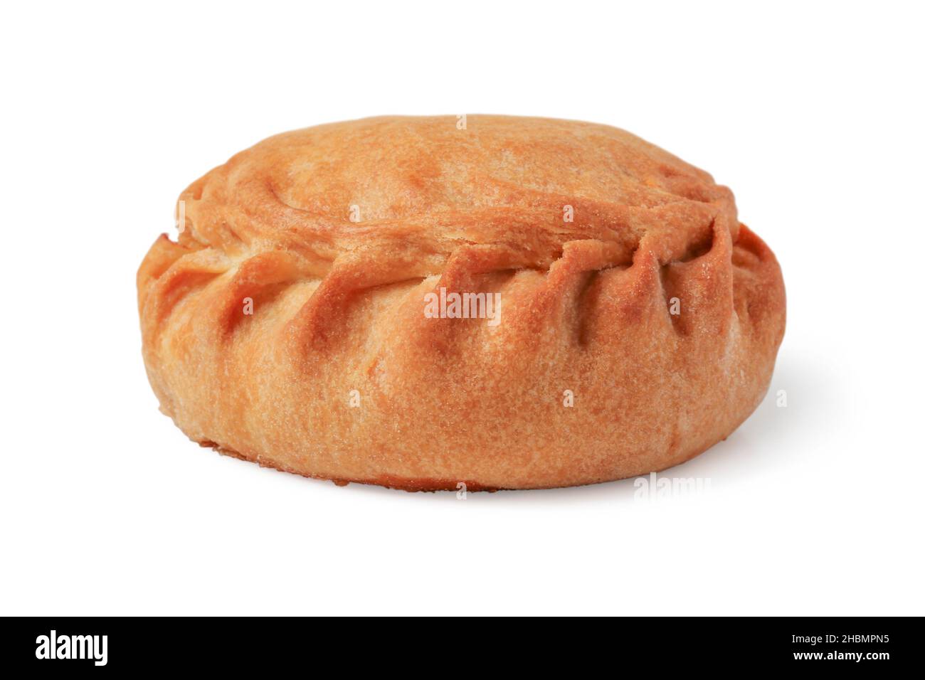 Tatar pie echpochmak, kurnik russo, pasticceria deliziosa con pollo e patate. Cibo tradizionale, spuntino veloce di pasta Foto Stock