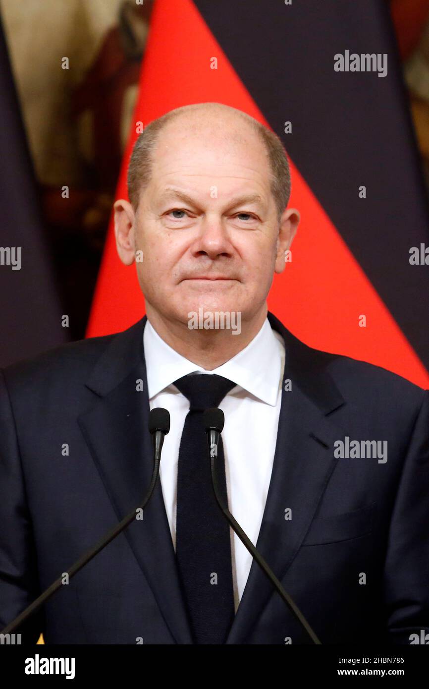 Roma, Italia. 20th Dic 2021. Il Cancelliere tedesco OLAF Scholz durante l'incontro con il Premier italiano a Palazzo Chigi. Roma, Dicembre 20th 2021Photo Samantha Zucchi Insidefoto Credit: Insidefoto srl/Alamy Live News Foto Stock