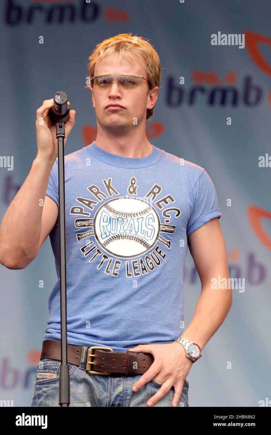 Westlife sul palco al BRMB Party in the Park, Birmingham, Regno Unito. 5th luglio 2003. Foto Stock