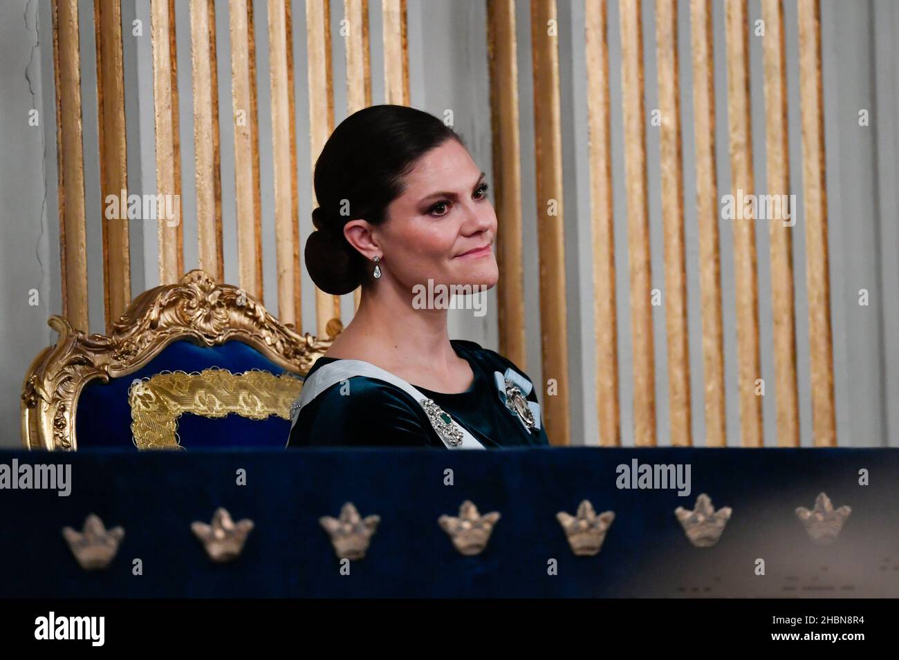 Crown Princess Victoria partecipa alla cerimonia annuale della Swedish Academy presso l'edificio della Vecchia Borsa di Stoccolma Svezia 20 dicembre 2021. Foto: Henrik Montgomery / TT code 10060 Foto Stock