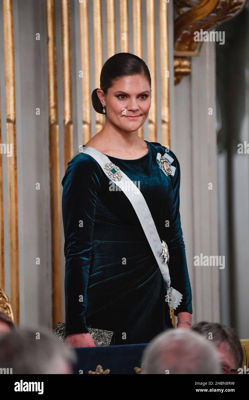 Crown Princess Victoria partecipa alla cerimonia annuale della Swedish Academy presso l'edificio della Vecchia Borsa di Stoccolma Svezia 20 dicembre 2021. Foto: Henrik Montgomery / TT code 10060 Foto Stock