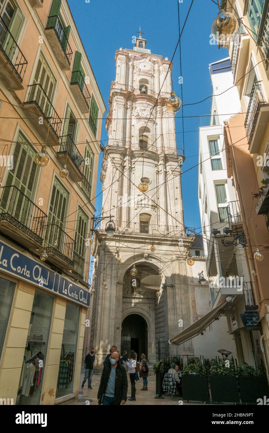 Campanile di San Juan Bautista Chiesa, nel centro di Malaga, Andalusia, Spagna. Foto Stock