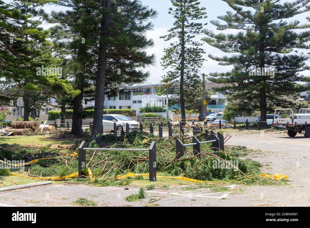 Dicembre 2021 selvaggia tempesta estiva e mini ciclone a Narrabeen, Sydney, Australia Foto Stock