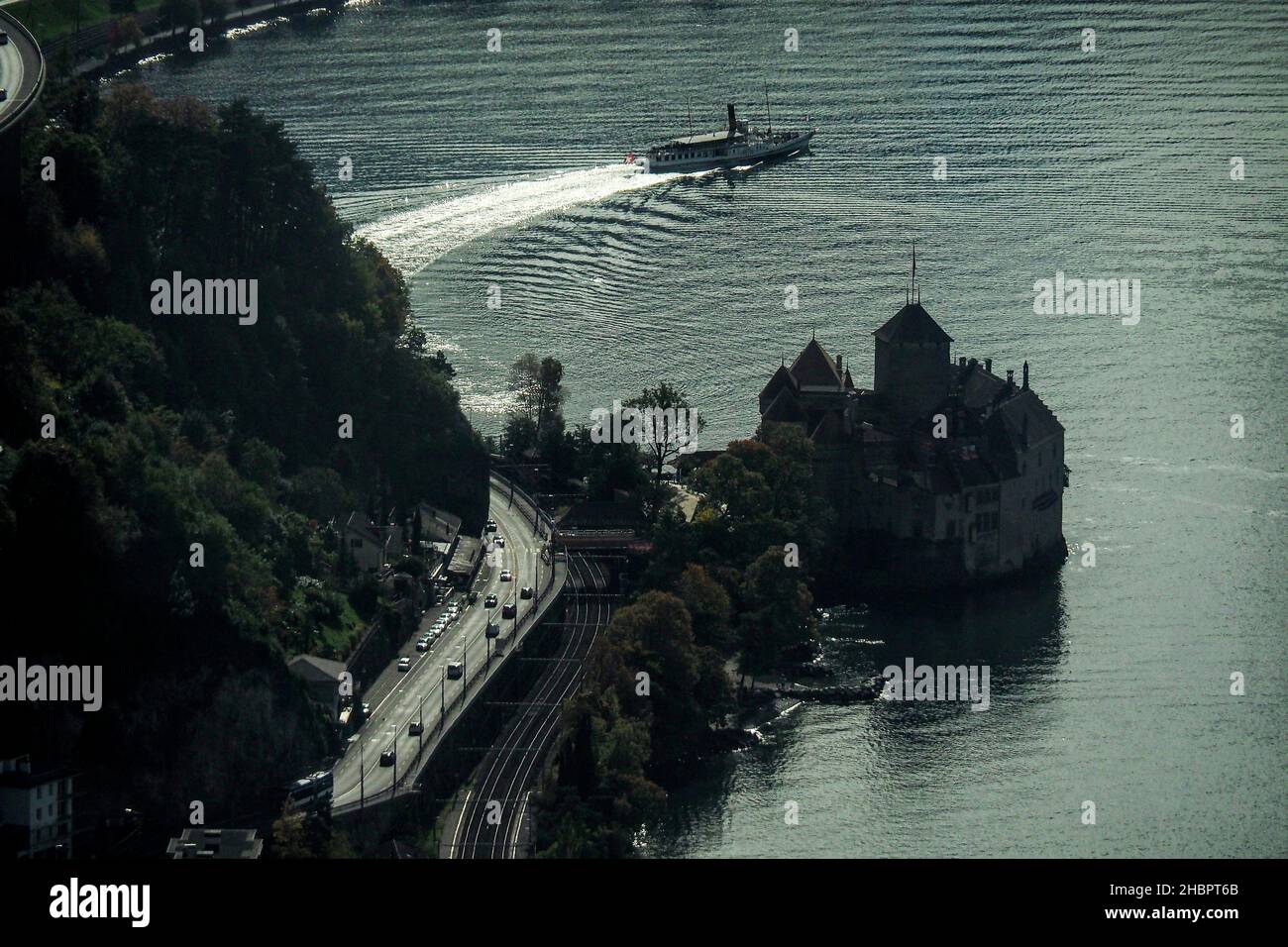 Schloss Chillon mit Dampfschiff Foto Stock