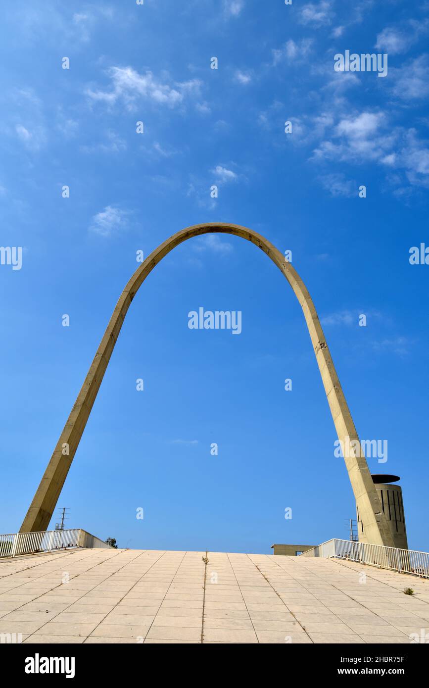 Parte della Fiera Internazionale di Rachid Karami del noto architetto brasiliano Oscar Niemeyer (1907-2012), Tripoli (traboante), nord del Libano. Foto Stock