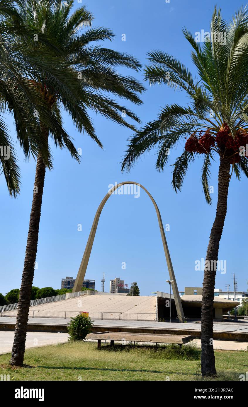 Parte della Fiera Internazionale di Rachid Karami del noto architetto brasiliano Oscar Niemeyer (1907-2012), Tripoli (traboante), nord del Libano. Foto Stock