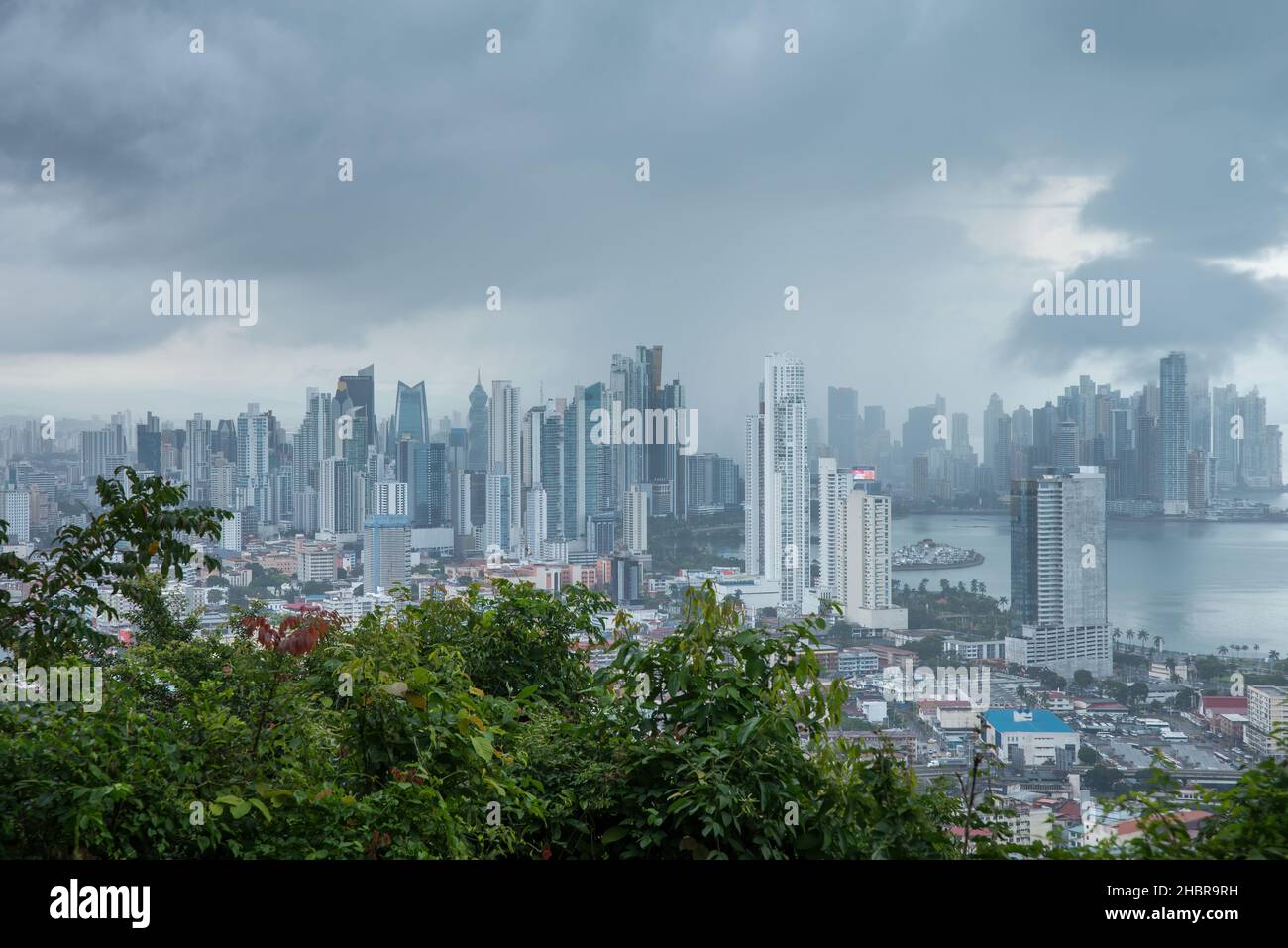 Impressionante skyline di Panama City, America Centrale Foto Stock